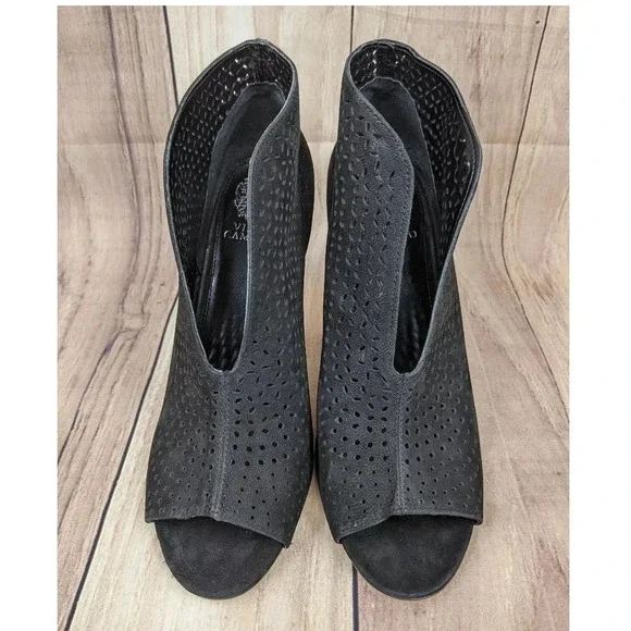 VINCE CAMUTO Kainan Open Toe Bootie NWOT Black Laser Cut Slip On Sz 11M - Picture 2 of 7